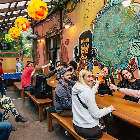 Hostel Elf Прага Экстерьер фото